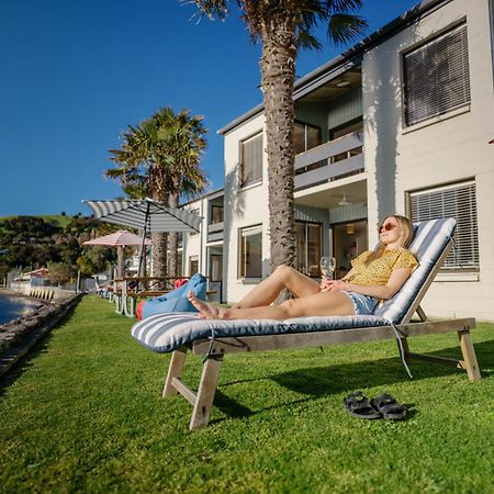 Akaroa Waterfront Motels Екстериор снимка