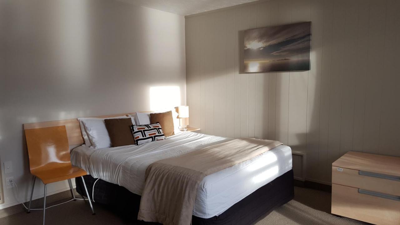Akaroa Waterfront Motels Екстериор снимка