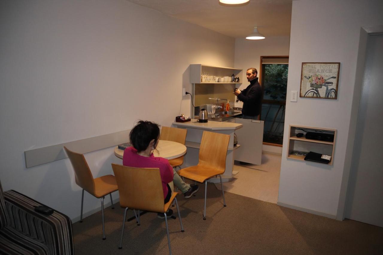 Akaroa Waterfront Motels Екстериор снимка