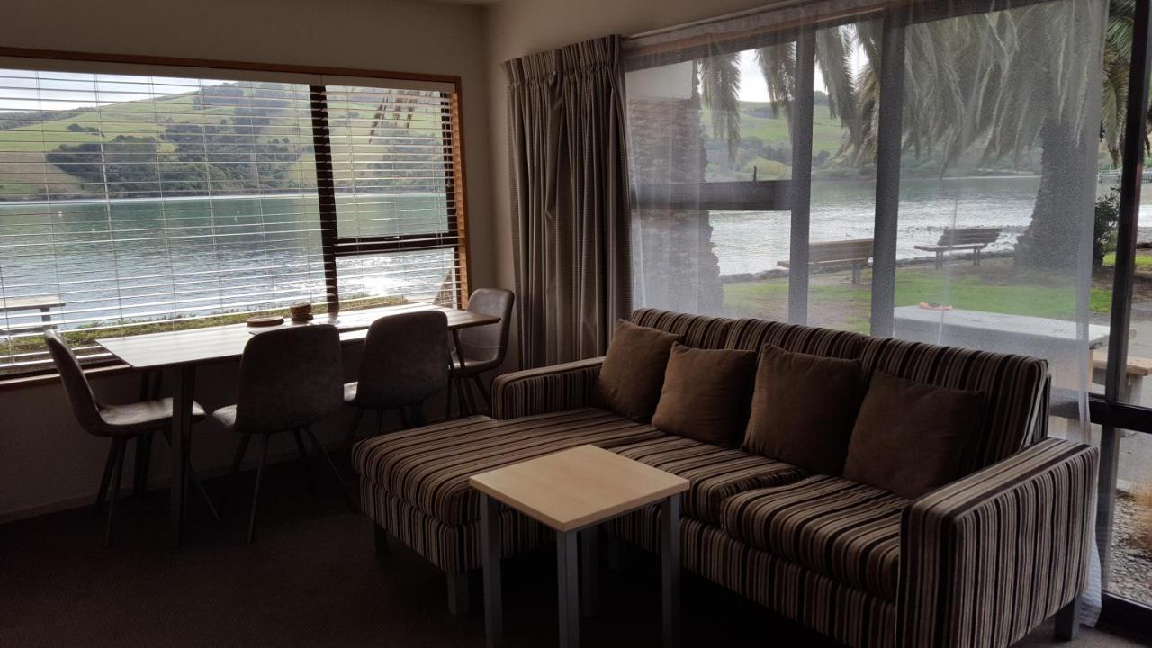 Akaroa Waterfront Motels Екстериор снимка