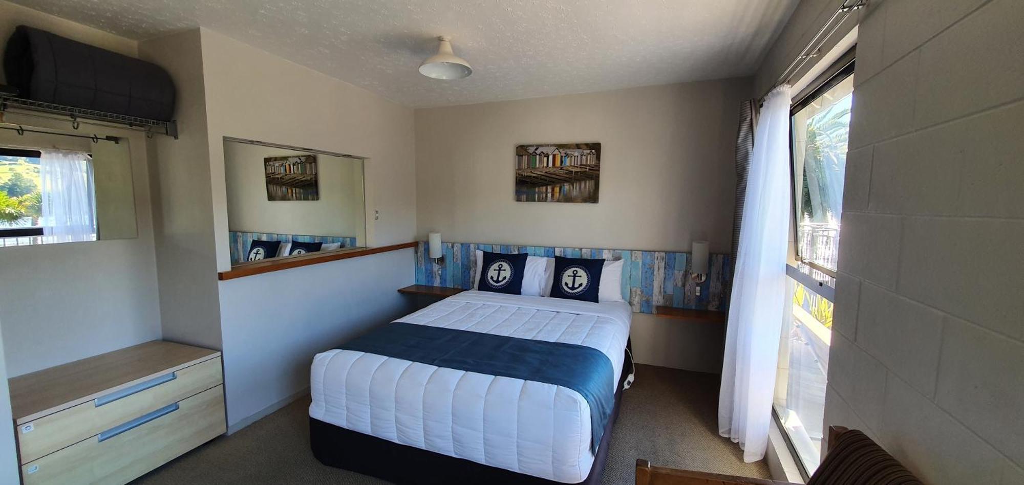 Akaroa Waterfront Motels Екстериор снимка